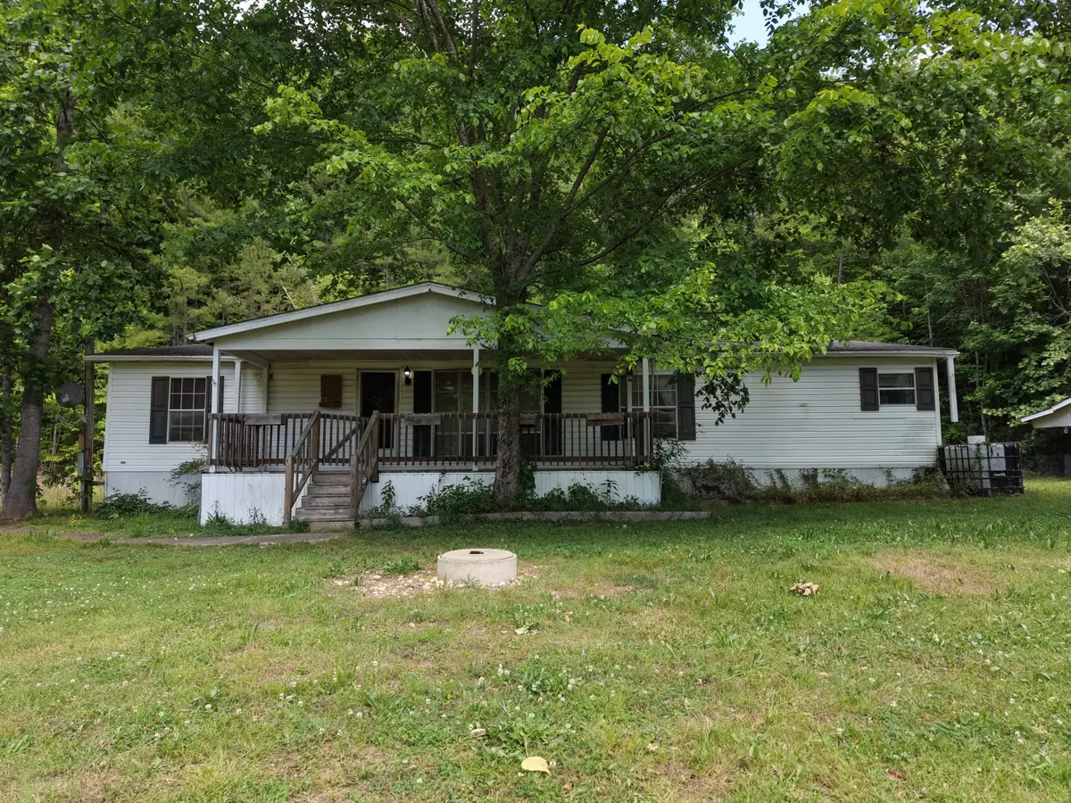 1720 Bear Creek Rd, Collinwood, TN 38450 - #1