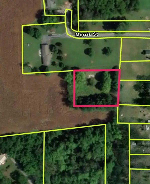 346 E Park St, Guthrie, KY 42234