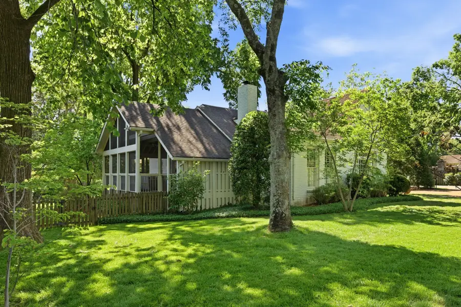 200 Brookfield Ave, Nashville, TN 37205 - #3