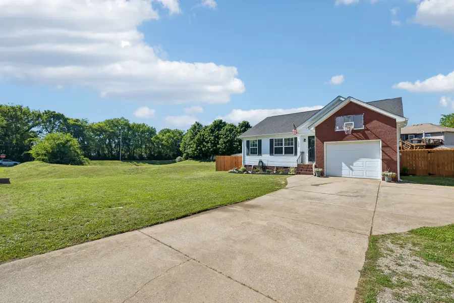1328 Peachtree St, Murfreesboro, TN 37129 - #3