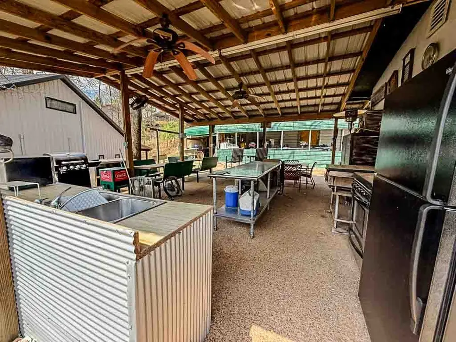 375 Belview Rd, Springville, TN 38256 - #2