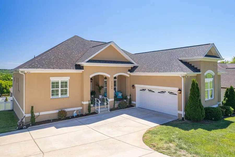 1709 Aster Dr, Columbia, TN 38401 - #2