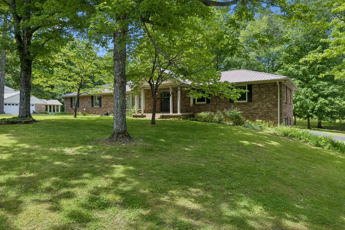 1018 Woodmont Dr, Dickson, TN 37055 - #1