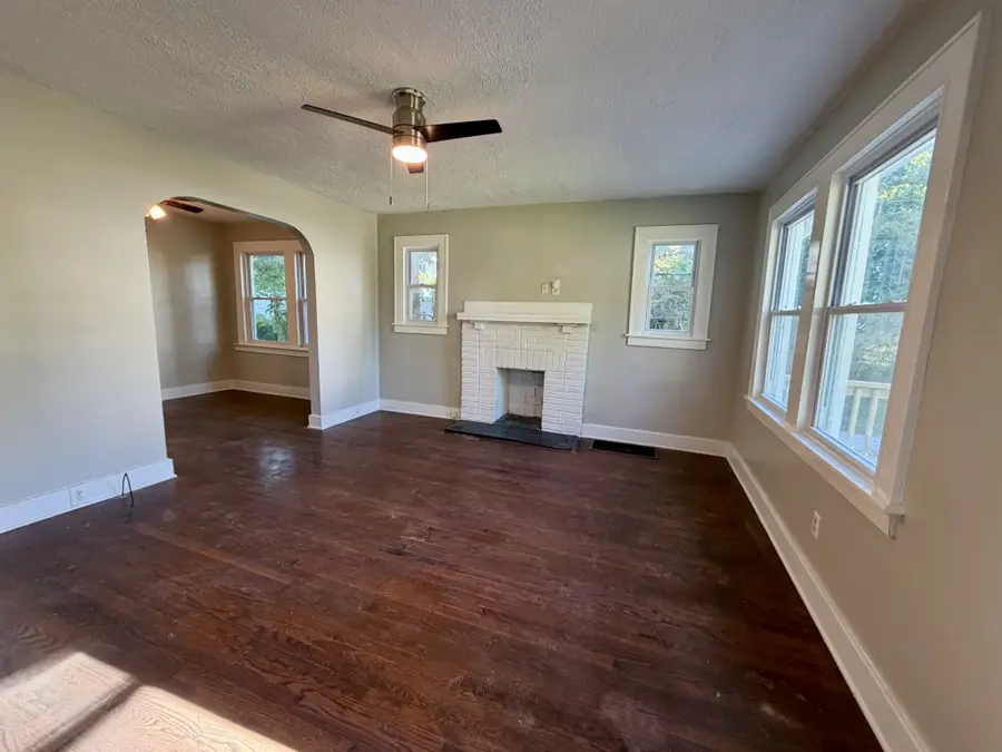 1602 Columbia Ave, Columbia, TN 38401 - #3