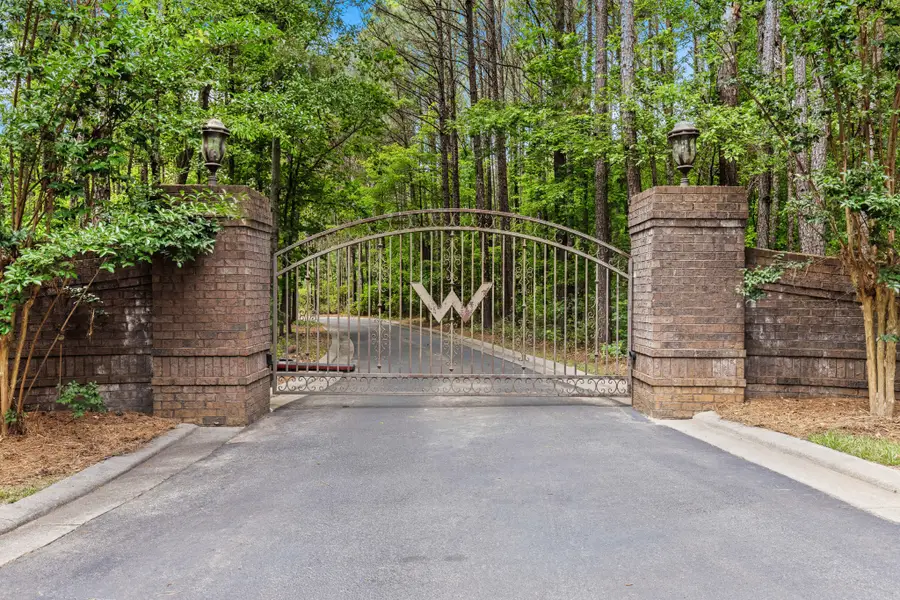 241 Richter Dr, Bethlehem, GA 30620 - #2