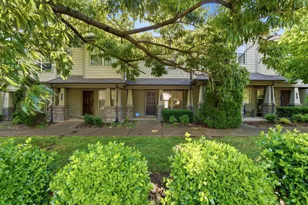 105 4th Ave #404, Murfreesboro, TN 37130