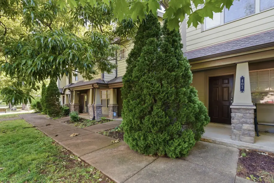 105 4th Ave #404, Murfreesboro, TN 37130 - #3