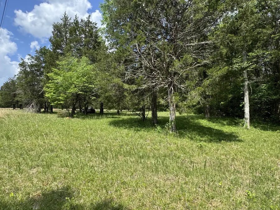2099 Gentle Rd, Lewisburg, TN 37091 - #2