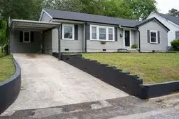 707 Jefferson Ave E, Carthage, TN 37030