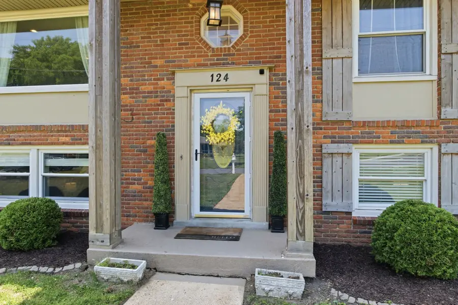 124 Chippendale Dr, Hendersonville, TN 37075 - #2