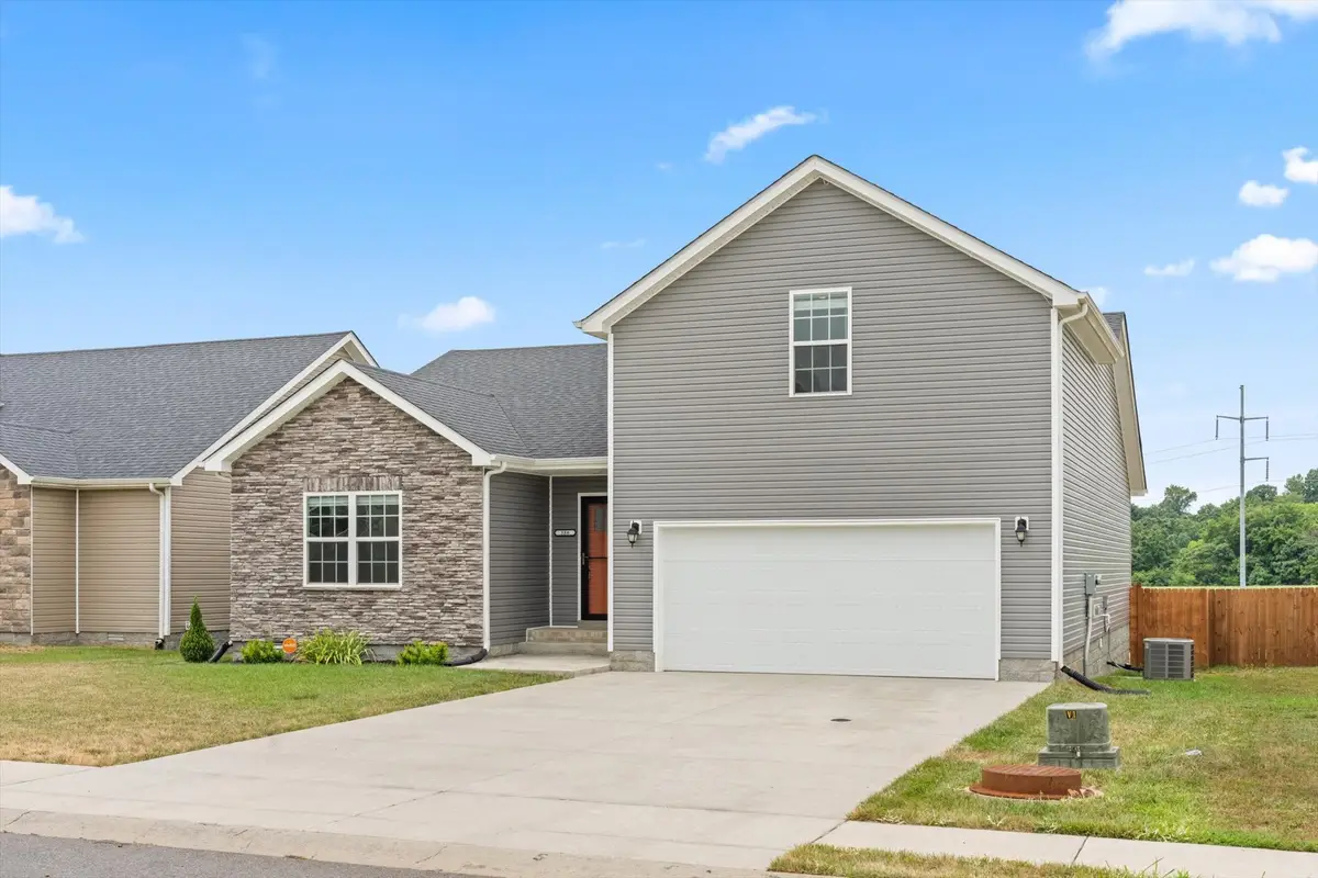 386 Pinkston Ct, Clarksville, TN 37040 - #1