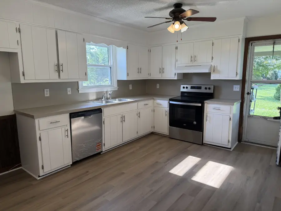 241 Corinth Rd, Portland, TN 37148 - #3