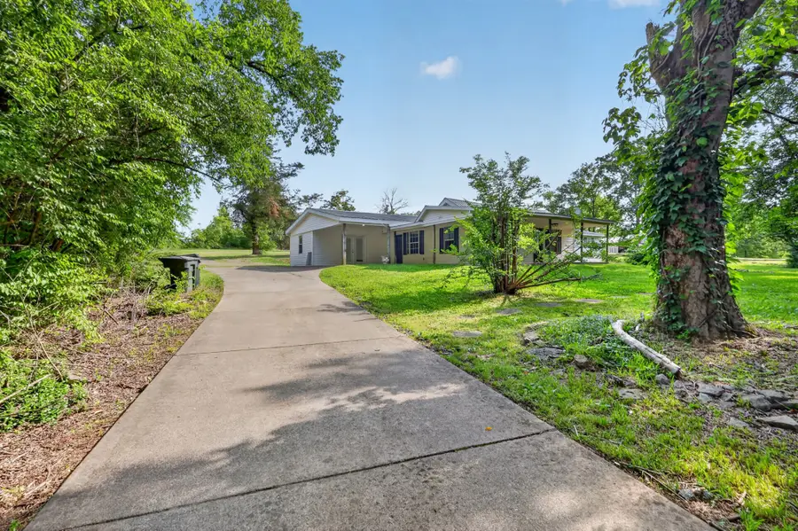 561 Odoms Bend Rd, Gallatin, TN 37066 - #3