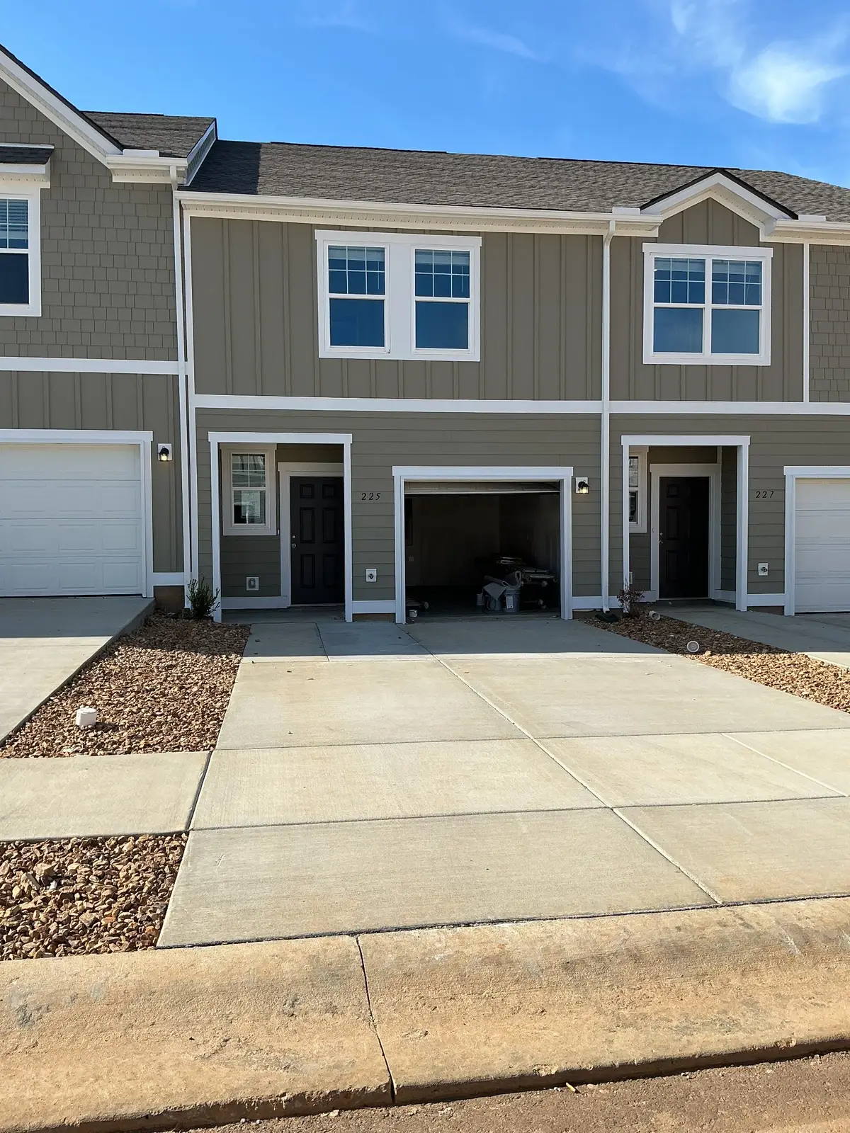 225 Darlington Drive, Dickson, TN 37055 - #1