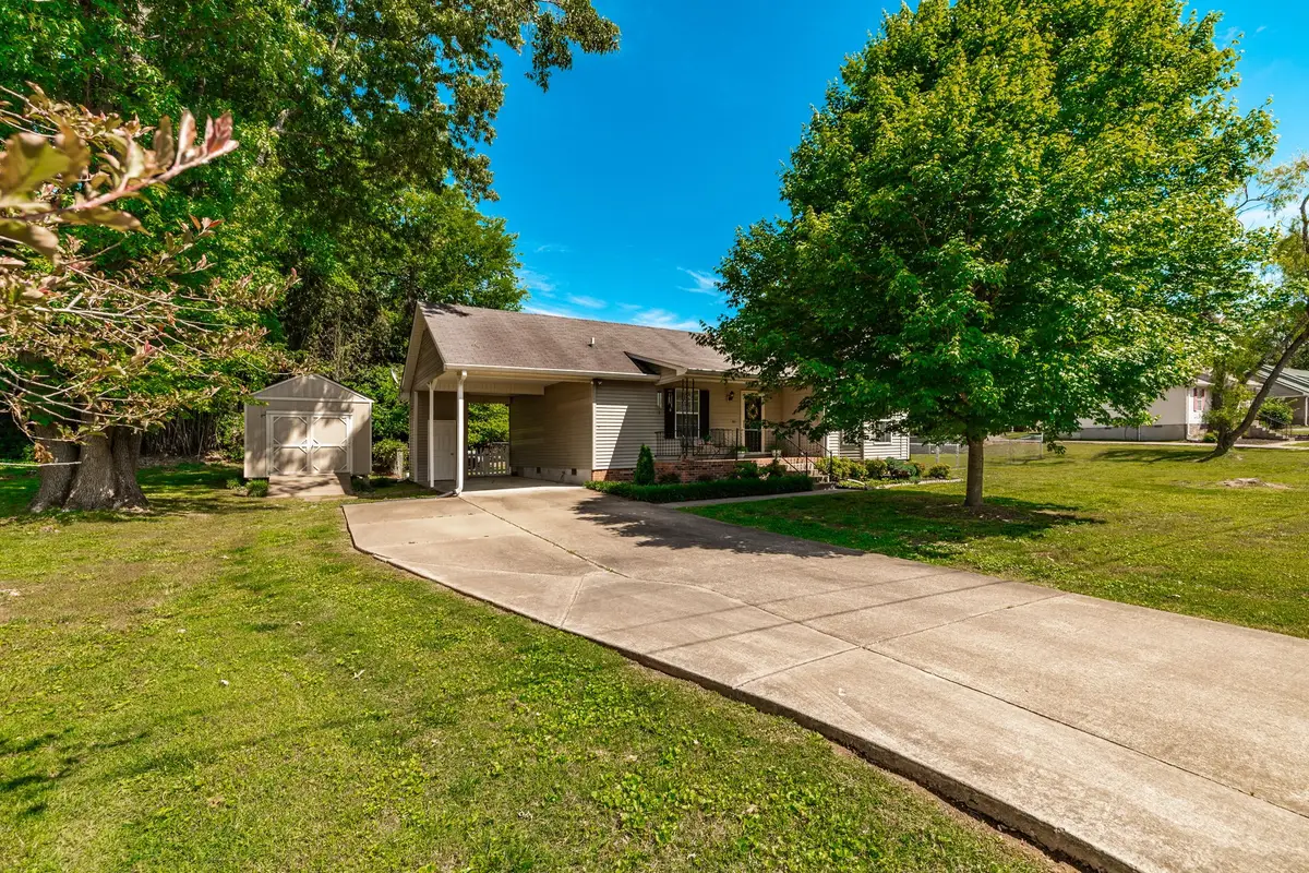1251 Hillwood Ct, Gallatin, TN 37066 - #1