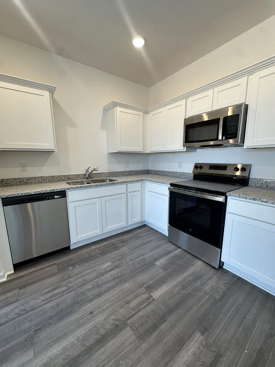 222 Darlington Dr, Dickson, TN 37055 - #2