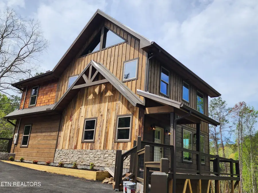 2733 Dogwood Loop Dr, Sevierville, TN 37876 - #2