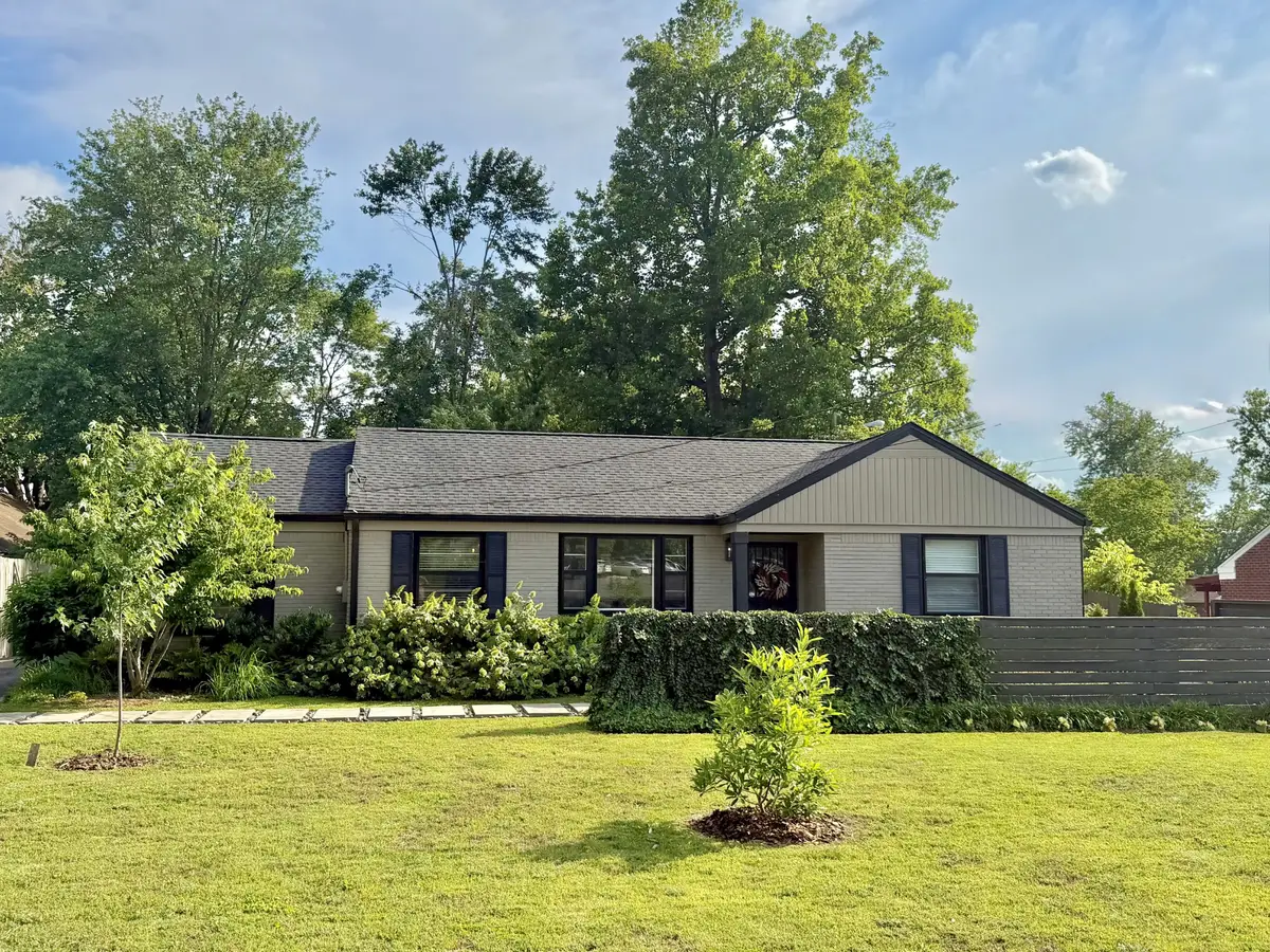 2809 Emery Dr, Nashville, TN 37214 - #1