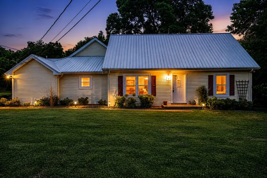 129 Oakland Dr, Gallatin, TN 37066 - #2