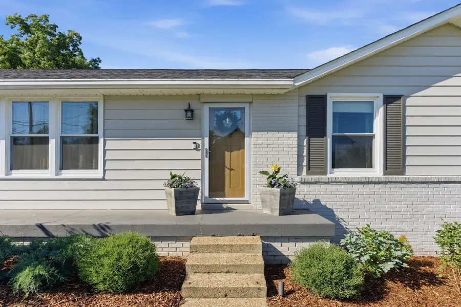6305 Saint Henry Dr, Nashville, TN 37205 - #2