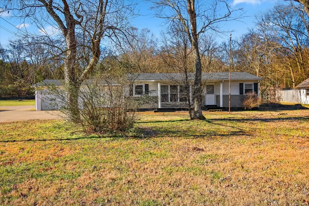 1077 Slaters Creek Rd, Goodlettsville, TN 37072 - #1