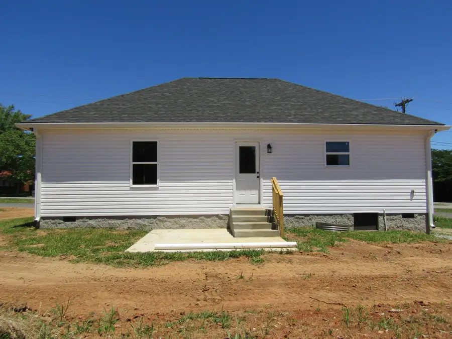 460 Crescent Factory Rd, Lawrenceburg, TN 38464 - #2