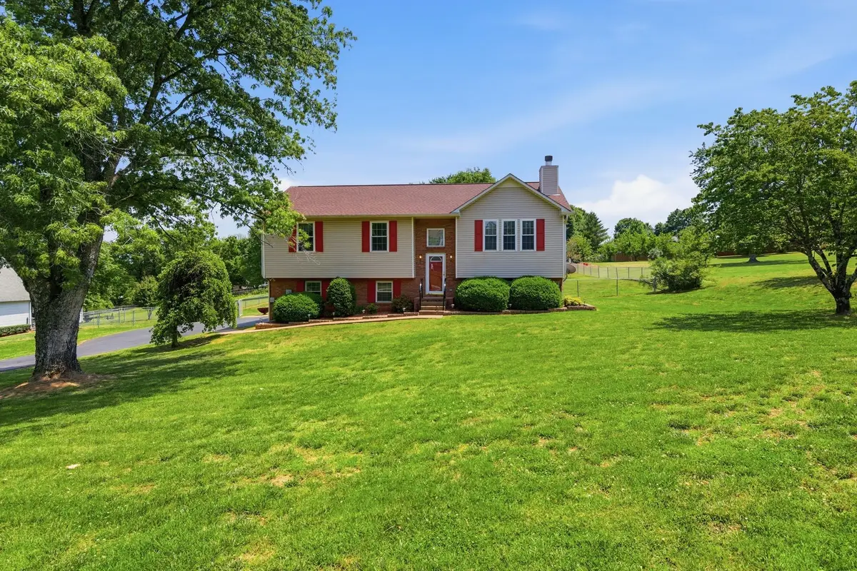 206 Brookhaven Dr, Columbia, TN 38401 - #1