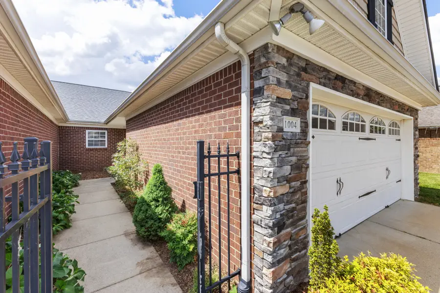 395 Devon Chase Hl #1004, Gallatin, TN 37066 - #2