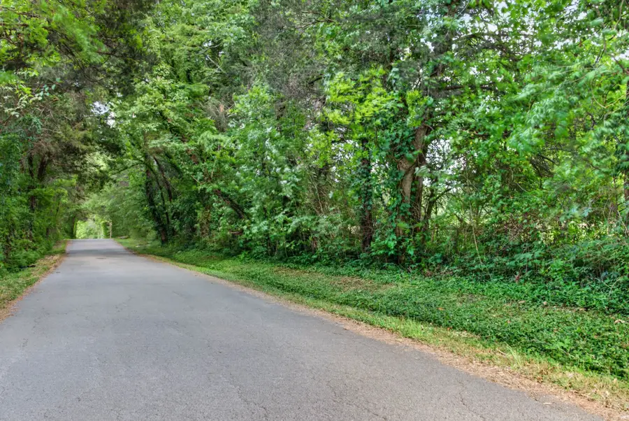 1 Himesville Road, Shelbyville, TN 37160 - #2
