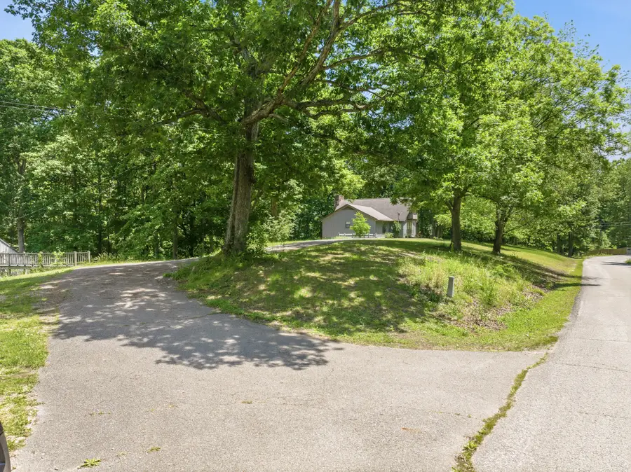 4110 Corinth Rd, Lexington, TN 38351 - #2