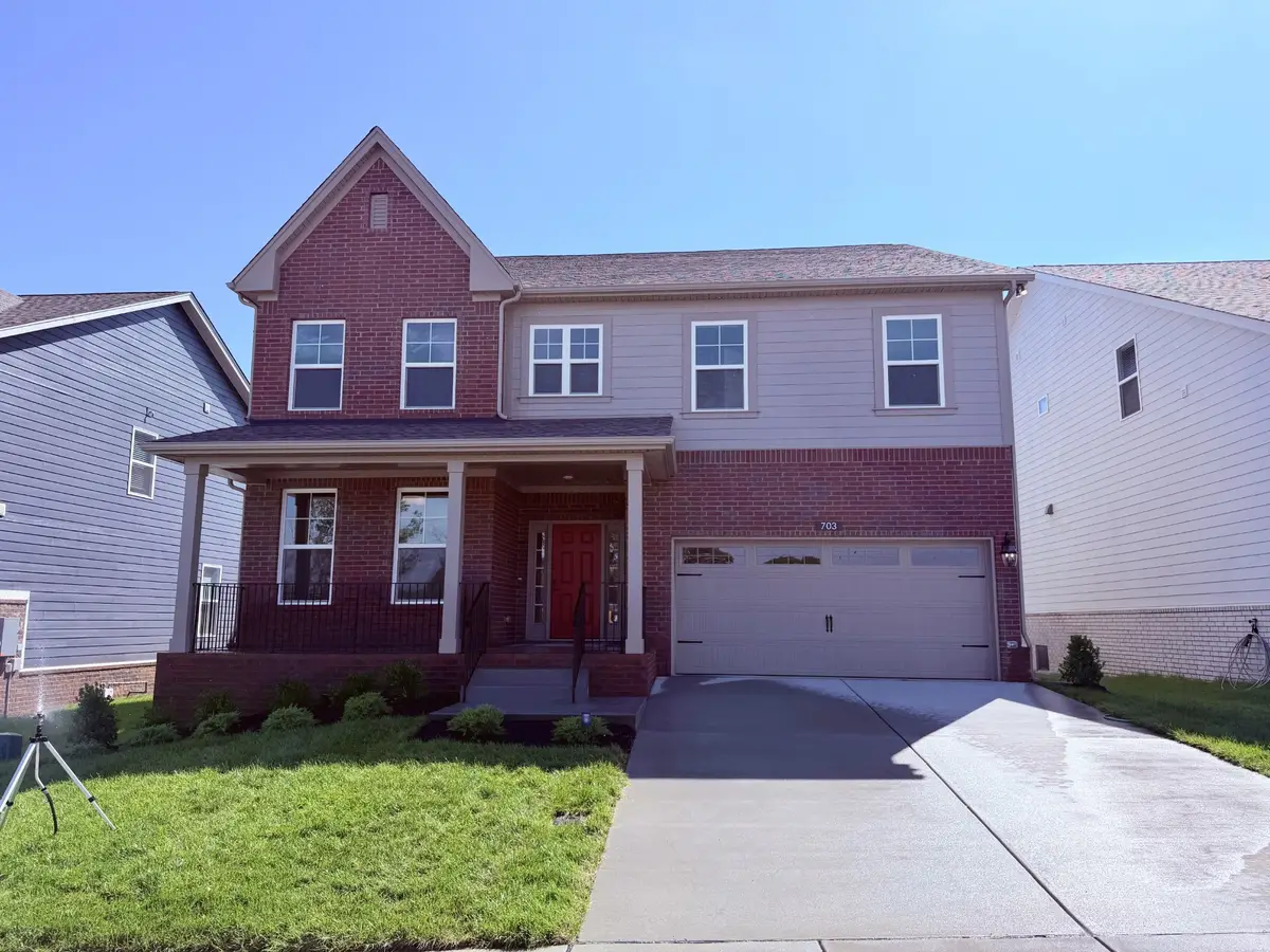 703 Tompkins Ln, Gallatin, TN 37066 - #1