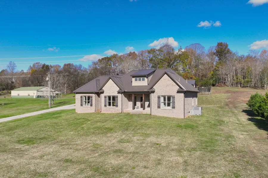 2189 Double Branch Rd, Columbia, TN 38401 - #2