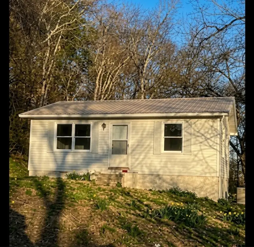326 Clifton Tpke, Waynesboro, TN 38485 - #1