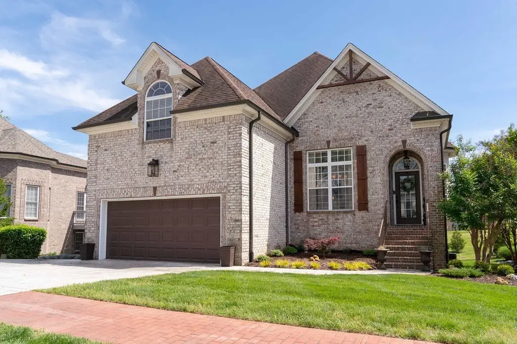 1111 Isaac Franklin Dr, Gallatin, TN 37066 - #1