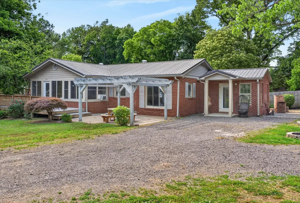 28 Hayes St, Clarksville, TN 37040 - #1
