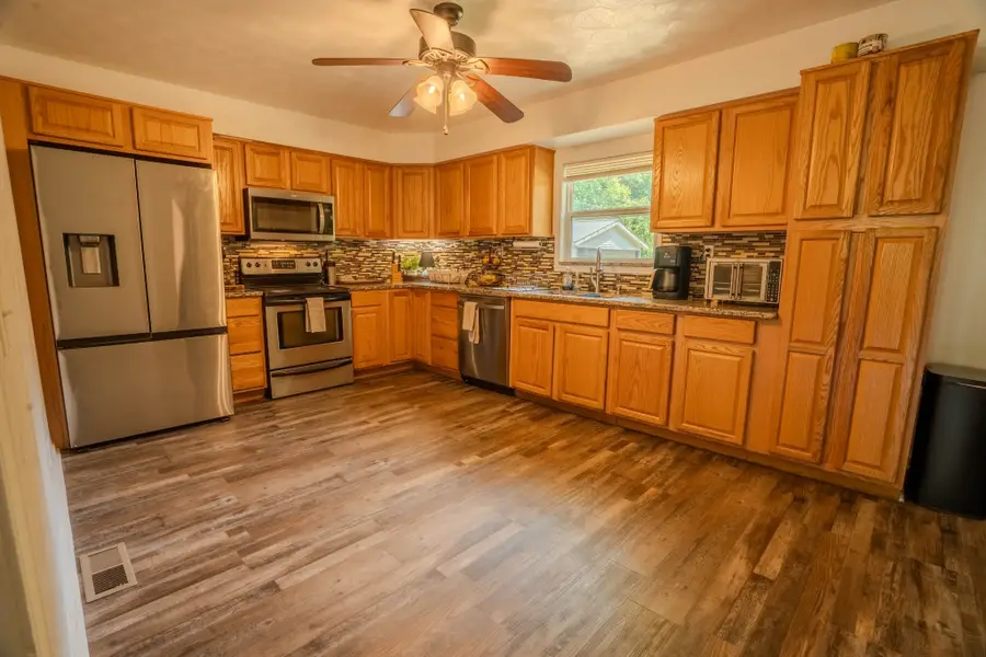 8150 Suckstem Branch Rd, Lawrenceburg, TN 38464 - #3