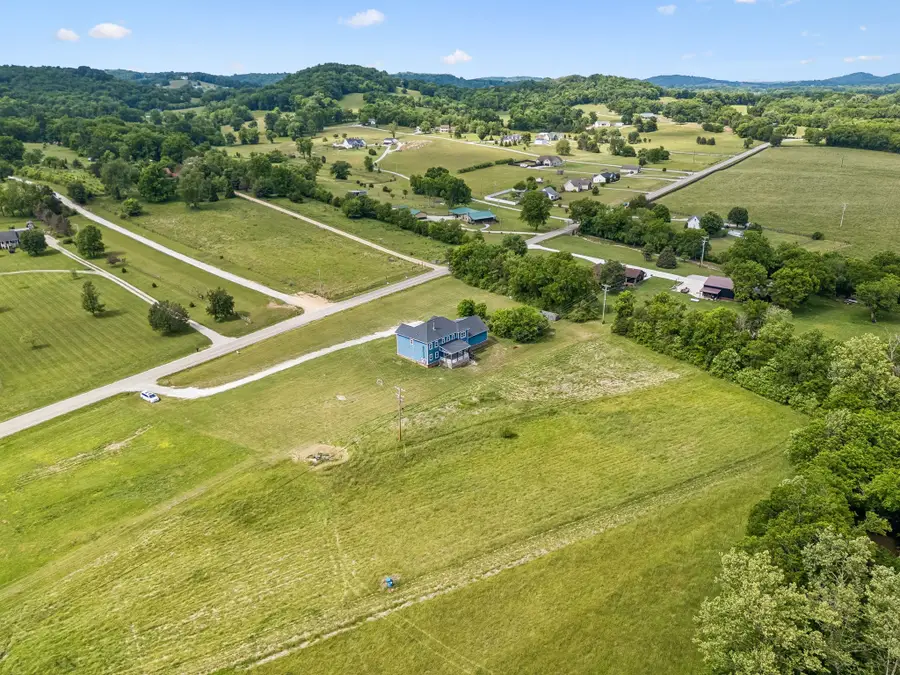 3001 Valley Creek Rd, Culleoka, TN 38451 - #3