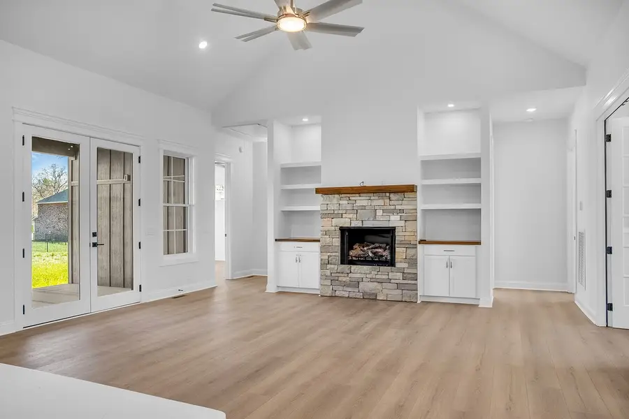 879 Shady Bluff Trl, Clarksville, TN 37043 - #3