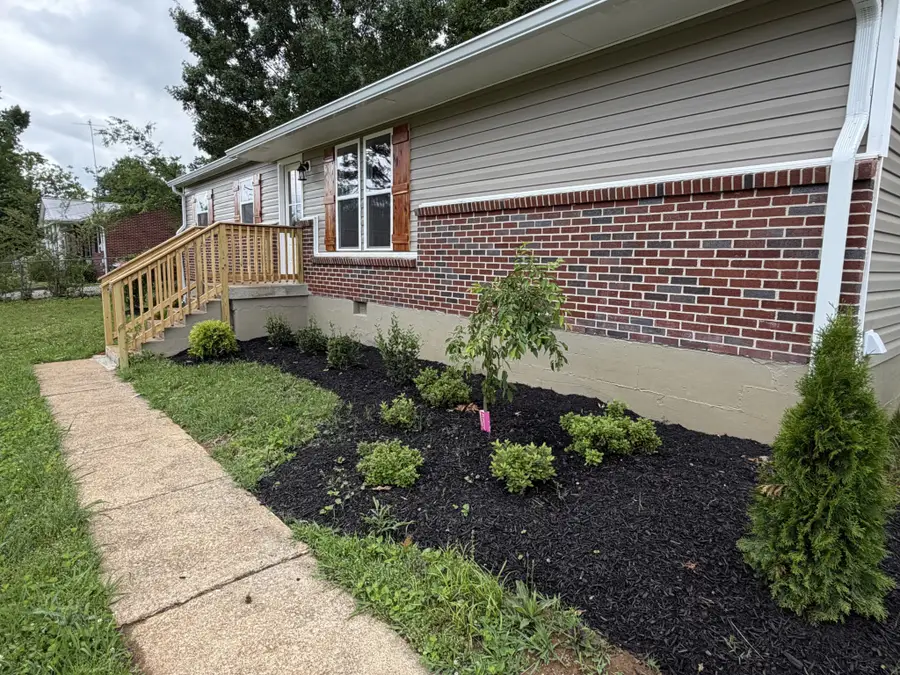 666 Jackson Ave, Lewisburg, TN 37091 - #3