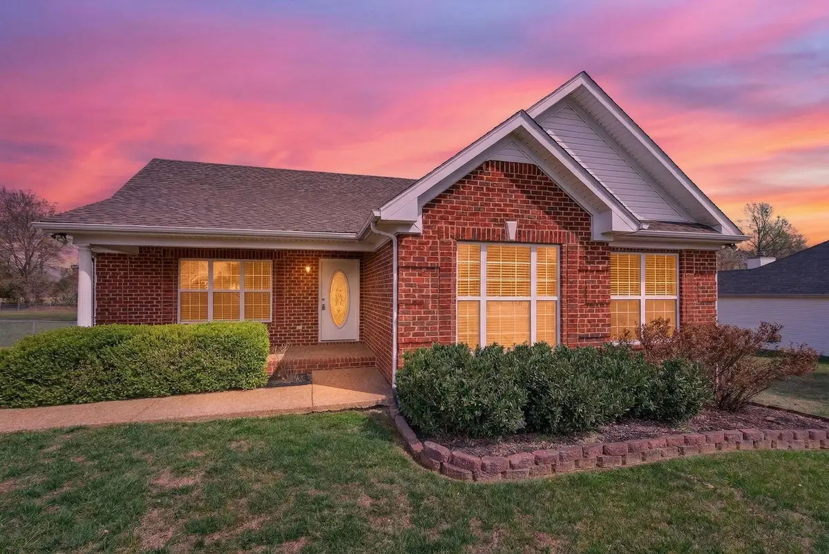 307 Sarah Ln, Portland, TN 37148 - #1