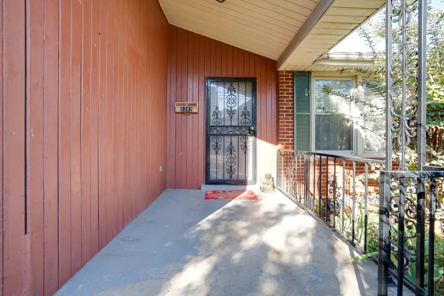 1302 Hawkins St, Nashville, TN 37203 - #3