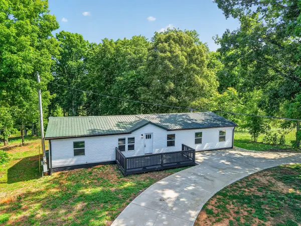 1883 Browntown Rd, Sparta, TN 38583