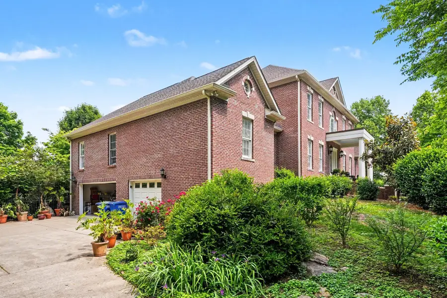 1523 North Main St, Mount Pleasant, TN 38474 - #3