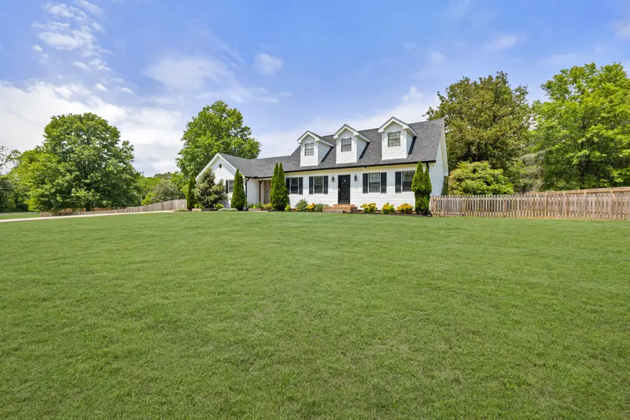 510 Deshea Creek Rd, Gallatin, TN 37066 - #2