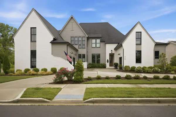 799 Carsten St, Nashville, TN 37221