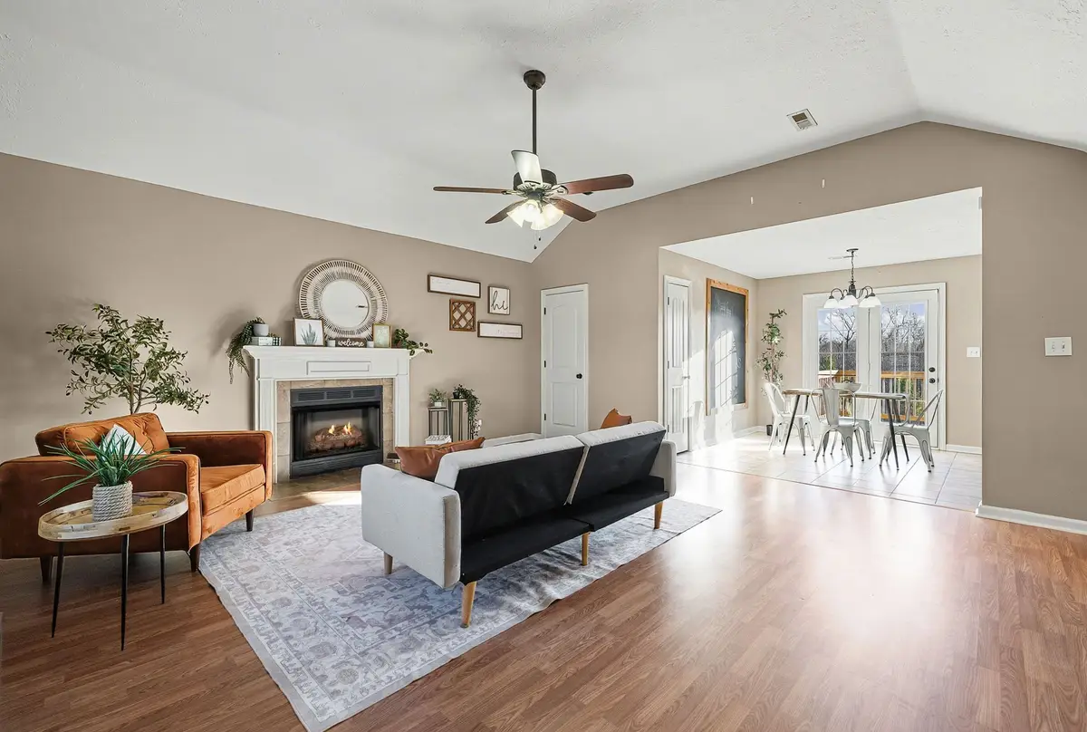 1304 Freedom Dr, Clarksville, TN 37042 - #1