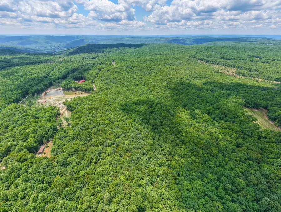 1215 Stage Coach Rd, Sewanee, TN 37375 - #2
