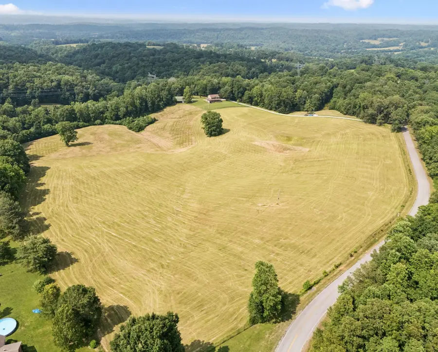 4255 Mcfall Rd, Cumberland City, TN 37050 - #2