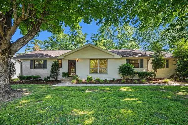 1908 Pinehurst Dr, Nashville, TN 37216