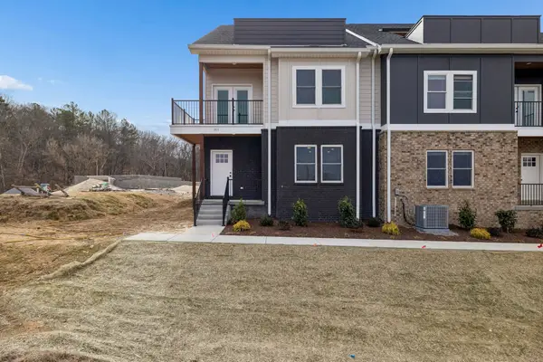 6 Crockett Hills Lane, Ashland City, TN 37015
